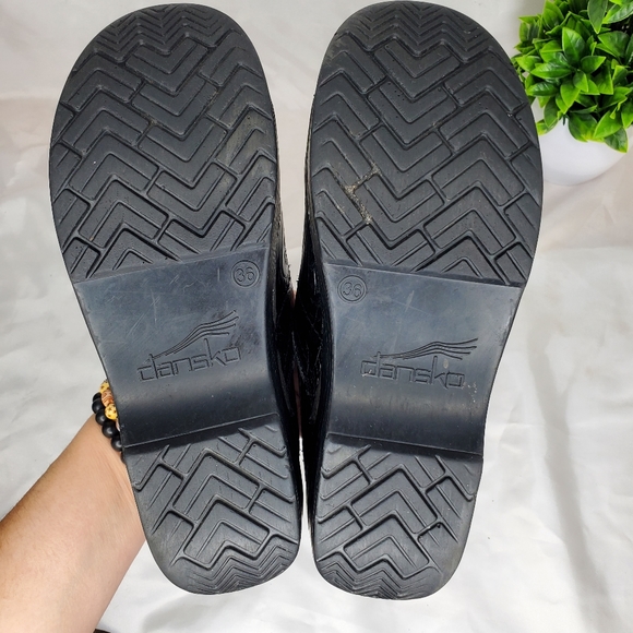 Dansko Paisley Tooled Leather Womens Clogs Size 36 - Picture 4 of 14